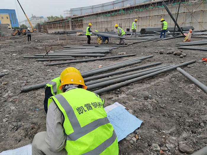 喀什螺栓球网架结构