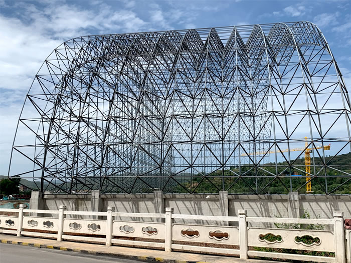 喀什山寨矿储煤棚网架